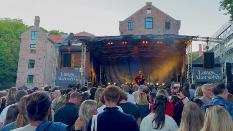 Asgeir – Danley Sound Labs J7 – Langs Akerselva festivalen | Arena Akustikk